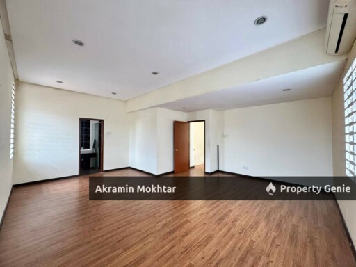 Freehold & Terpaling Murah | Double Storey Semi D Anjung Suasana Bandar Seri Putra Bangi