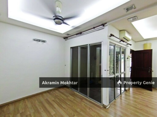 Freehold, Facing Play Ground & Renovated | 2 Storey Terrace House, Taman Pinggiran USJ 2, Subang Jaya