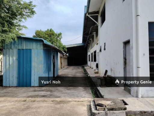 Single Storey Warehouse Together with 2.5 Storey Office Building