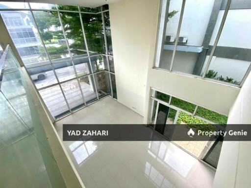Taman Alam Kemuning, Shah Alam | 3-Storey Bungalow 6+1 Bedrooms | RM1.6M - Near Highway, Spacious Car Porch & Big Covered Balcony
