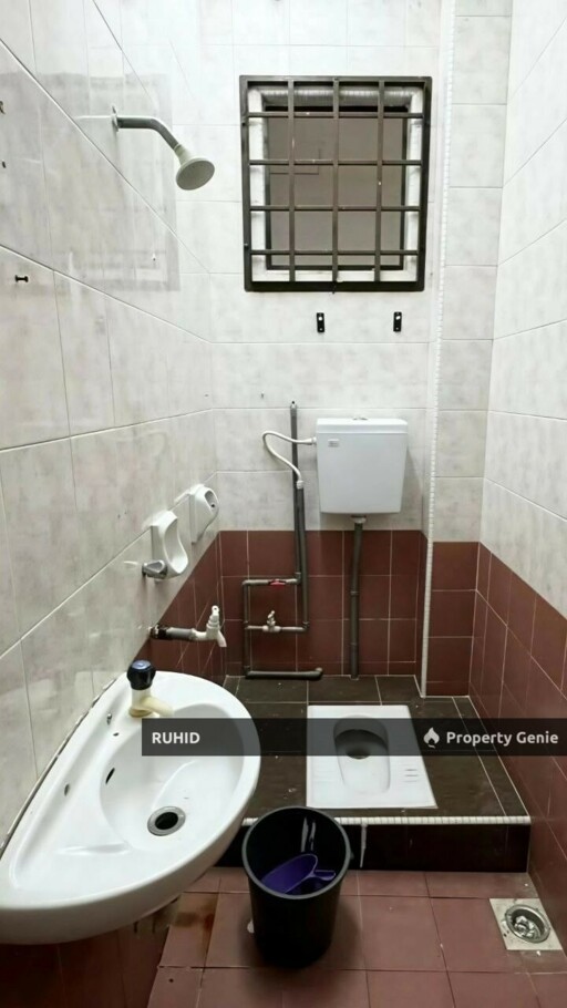 Gated & Guarded Double Storey Terrace House - Taman Rinting, Masai