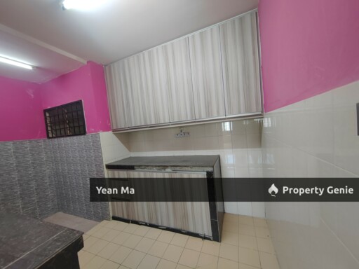 For Sale🏬Move In condition PANGSAPURI LAGUNA BIRU 1 KUNDANG Rawang