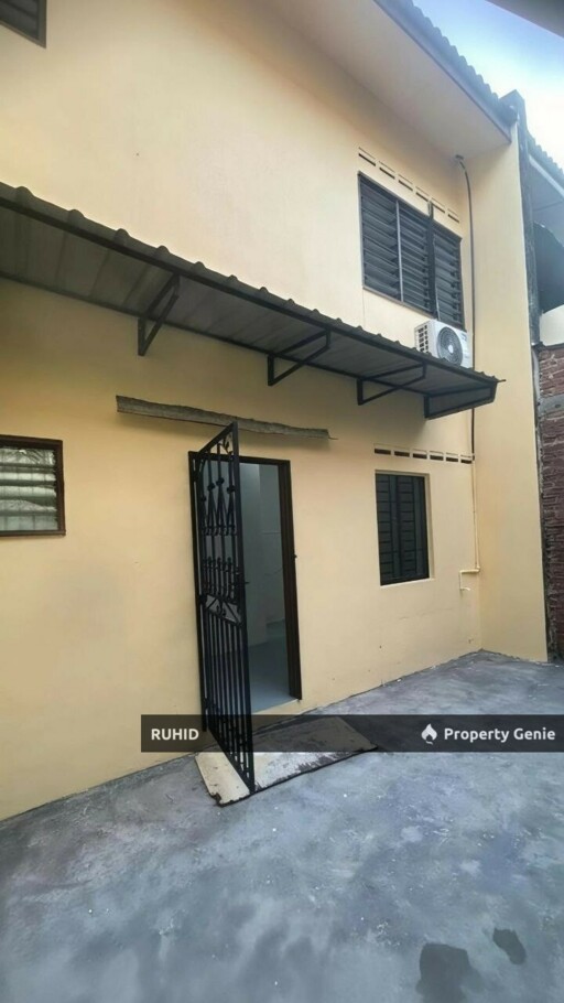 Jalan Ledang, Taman Bukit Tiram - DOUBLE STOREY TERRACE HOUSE