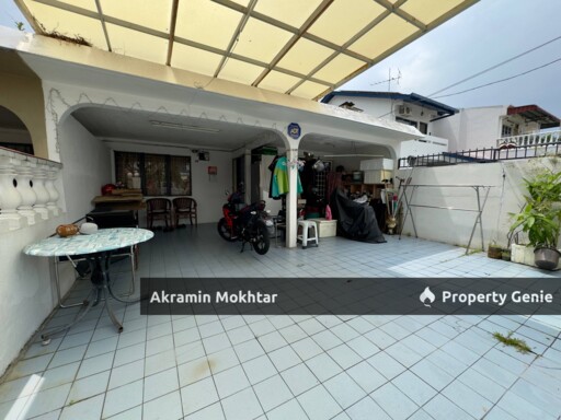 FREEHOLD & RENOVATED | 1.5-STOREY TERRACE END LOT TAMAN SRI MELATI, BATU CAVES