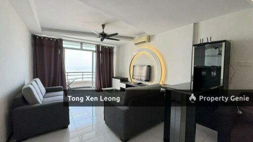 Freehold Ocean Condo - Ideal Family Home in Klebang Location