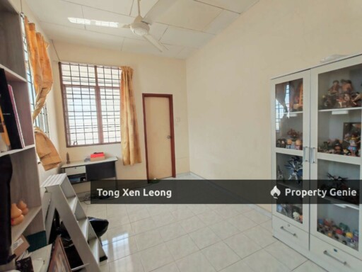 Ayer Keroh Double Storey Corner Lot With 2624 Sqft Land
