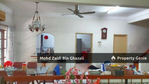 Corner Double Storey Terrace at Bukit Jelutong, Selangor