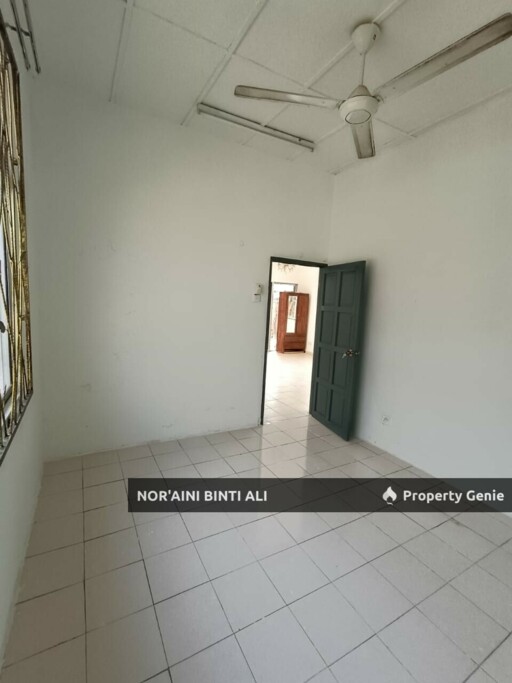 Semi-D Cluster Inderapura Kuantan