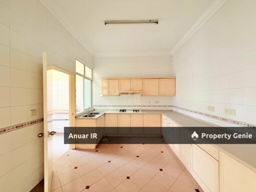 2 Storey Semi D Jalan Damar Bandar Sri Damansara KL