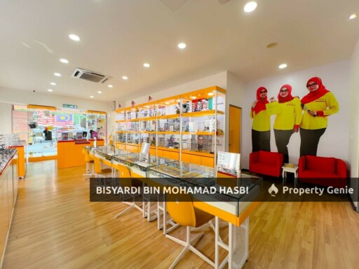 CORNER LOT & FACING MAIN ROAD, 3 STOREY SHOPLOT / OFFICE LOT PRESINT 8 PUTRAJAYA .
