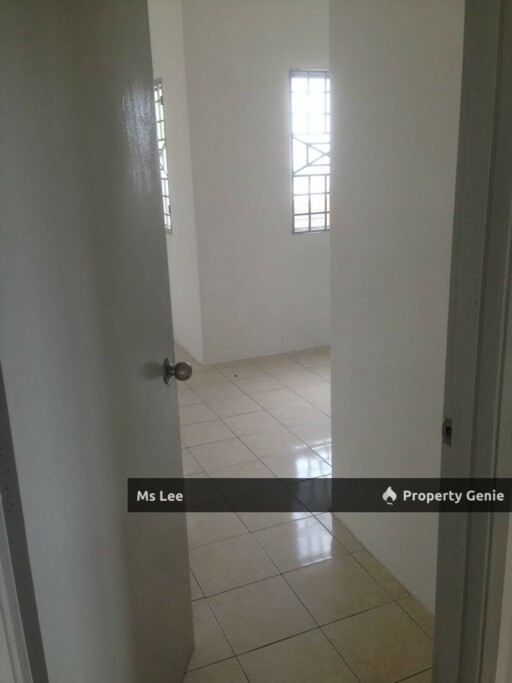 Bayu Villa Apartment @ Taman Bayu Perdana, Klang - Blok B Level 7 - Ready Now