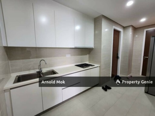 5 Bedrooms Condominium at The Astaka For Rent