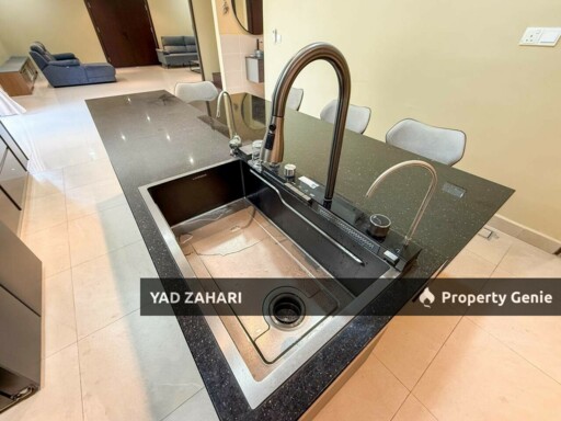 Ken Rimba Jimbaran Seksyen 16, Shah Alam | 2.5 Storey Terrace 5 Bedrooms | RM1.6M - Cornerlot and Fully Renovated