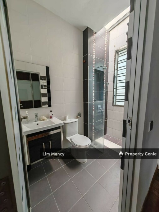 Taman Sutera Utama @Jalan Sutera Pulai Two and Half Storey Terrace Corner House with Fully Renovation