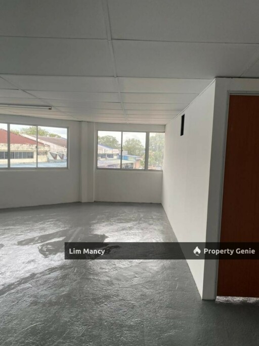Taman Nusa Bayu Double Storey Shoplot with Rental Income