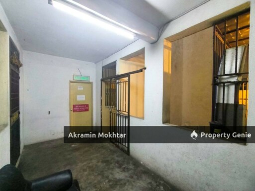 FREEHOLD & VACANT UNIT  Amazing Heights Apartment, Sungai Udang Klang For Sale!
