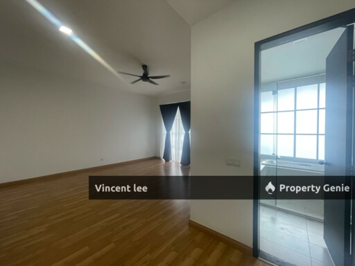 Stoneridge Eco Majestic  36X80 Semi-D Cluster, Renovated Condition, Semenyih