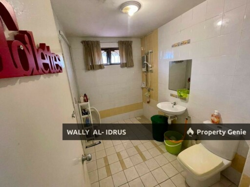 Semi D Renovated with Extra Large Land @ Section 7 Shah Alam