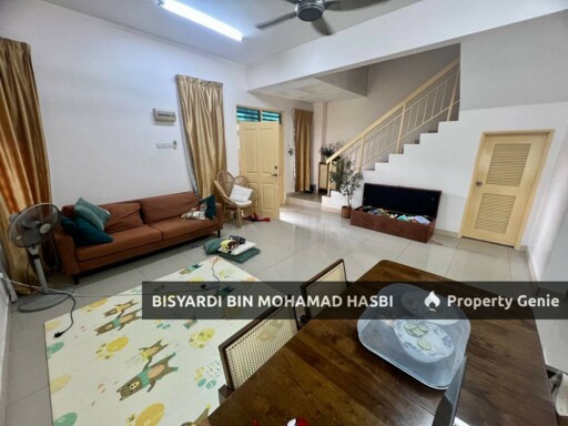 CORNER LOT 2 STOREY SEMI DETACHED, ROYAL  IVORY 2 BANDAR SAUJANA PUTRA.
