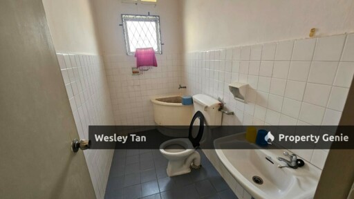 Cheapest RM6xx,000 Klebang 2 Storey SemiD Freehold Ori Condition 4rooms Large Garden Area