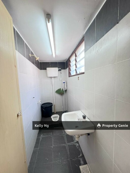 2 Sty House At Taman Indah Klang For Rent
