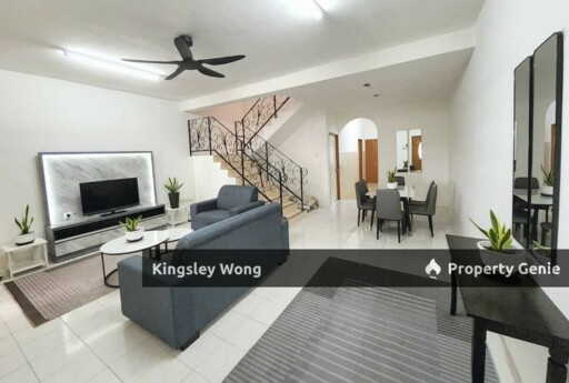 Botani Bandar Cyber Freehold 2.5 Storey Terrace House Fully Furnished