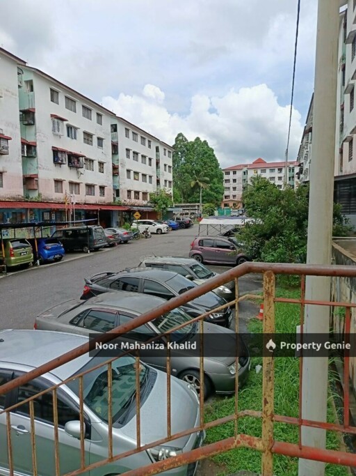 Pangsapuri Baiduri Bandar Tasik Kesuma, Beranang