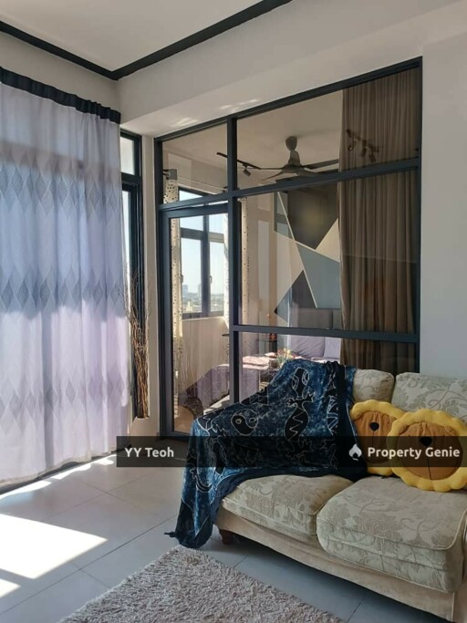 The Quartz Residence Kampung Lapan 2R Unit