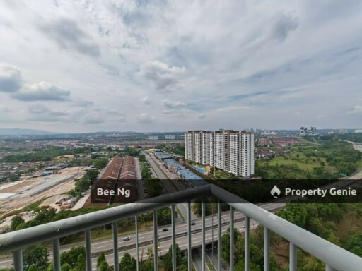 The Sky Executive Suites @ Bukit Indah/2bedroom/corner Lot