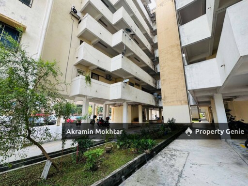 LEVEL 1, RENOVATED & 1 PARKING | Carlina Apartment Kota Damansara