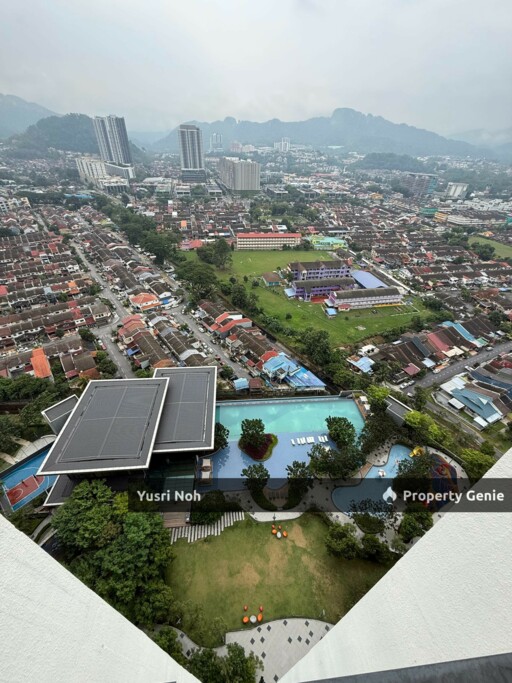 M ADORA CONDOMINIUM