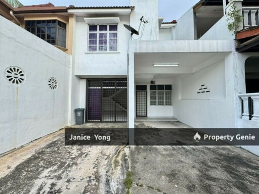 Taman Puteri Wangsa Ulu Tiram Terrace House For Sale