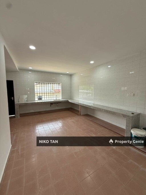 Jalan Jambu Laut 1Stry End Lot Taman Kulai Besar For Sale