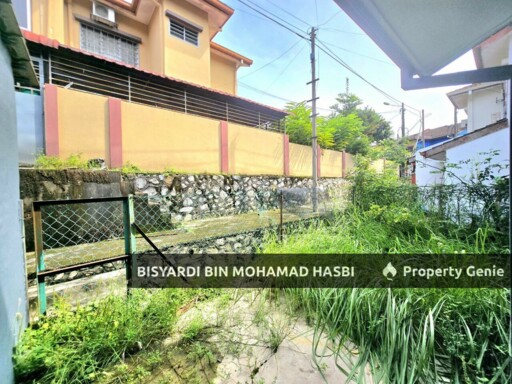 2 STOREY TAMAN PINGGIRAN  USJ 1 SUBANG JAYA