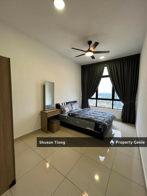 Twin Tower Residence 2 Bed Unit for Rent!