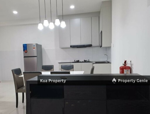 Alyvia Residence Upper Unit Townhouse at Northbank, Tabuan Tranquility