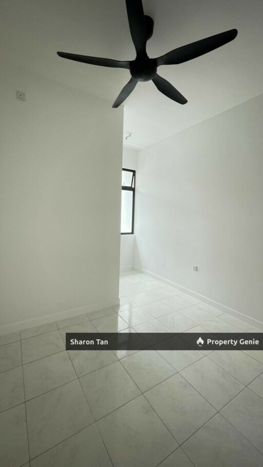 Perjiranan 8 Dato Onn 2 Storey Teracce Playground Unblock View