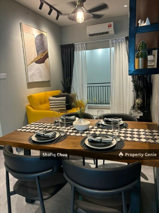 Brand New Freehold Cheapest Fully Furnished 1 Bedrooms SOHO in Cyberjaya