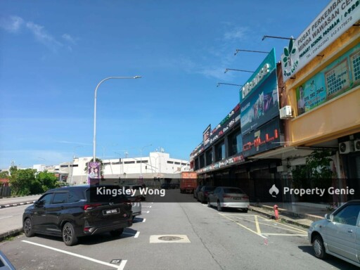 Lpoh Garden East Double Storey Shoplot Facing Main Road