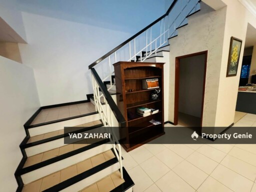Jalan Jeriji, Bukit Jelutong | 2-Storey Terrace 4 Bedrooms | RM790K - Fully Reno and Extend with Good Neighbourhood