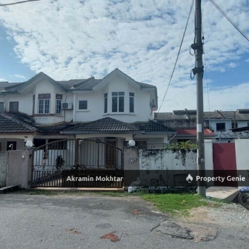 2000 Sqft End Lot Teres 2 Tingkat Taman Putra Perdana, Puchong