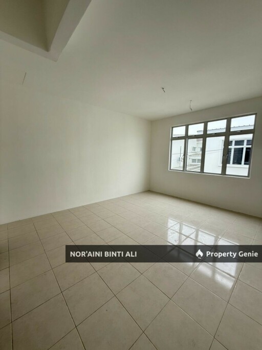 Rumah teres 1 setengah tingkat bdr Kuantan Putri, Sg Soi, Kuantan