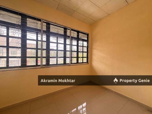 FREEHOLD & REFURBISHED | DOUBLE STOREY CORNER LOT SS1 KAMPUNG TUNKU, PETALING JAYA