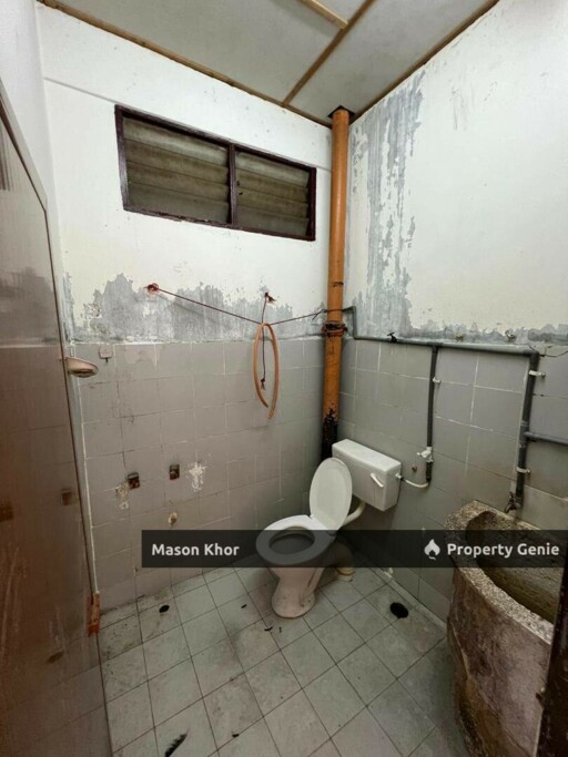 TAMAN NIRWANA 1-STOREY TERRACE 1098sf BARE UNIT ALMA