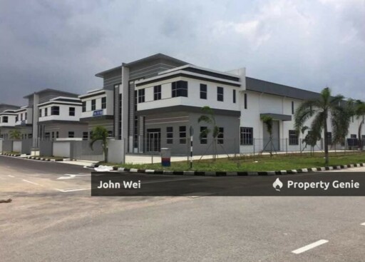 🏭Taman Perindustrian Tropika Ulu Tiram 1.5 Storey Cluster Factory For Sale🏭