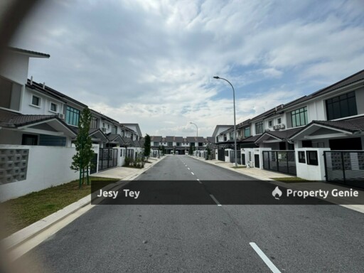 Ulu Tiram Double Storey House For Rent