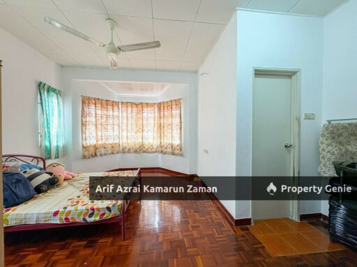 [For Sale] End Lot Double Storey Terrace House, Bandar Sunway Semenyih | 4R3B | RM500,000