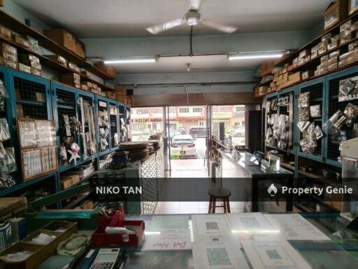 Jalan Anggerik Double Storey Shoplot Johor Jaya For Rent
