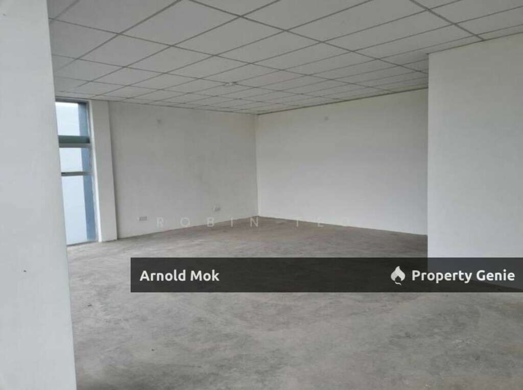 1.5 Storey Terrace Factory in Taman Desa Cemerlang For Rent