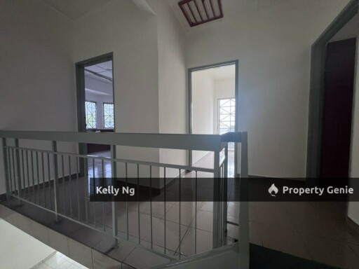 Double Sty Corner Renovated House At Bukit Tinggi Klang For Sale & Rent